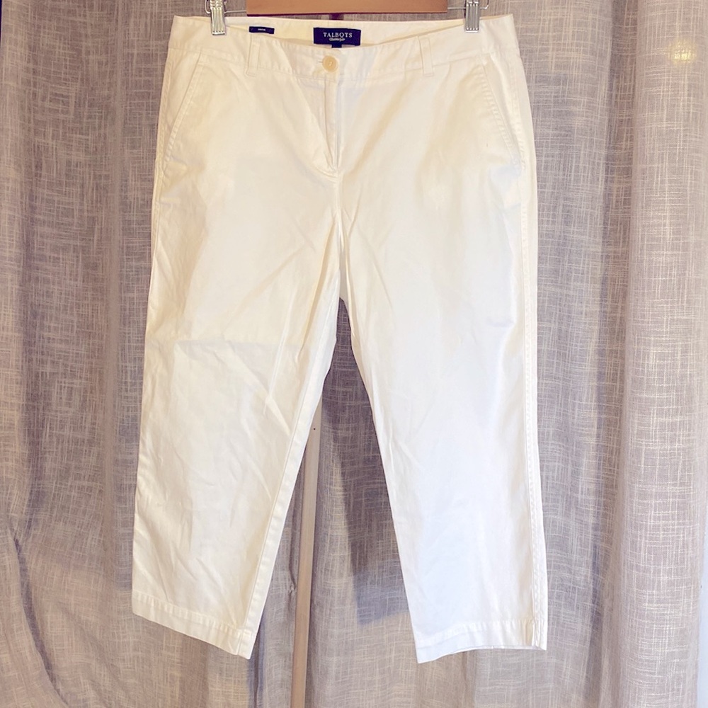 Talbot Signature Womens White Capris Size 10.
